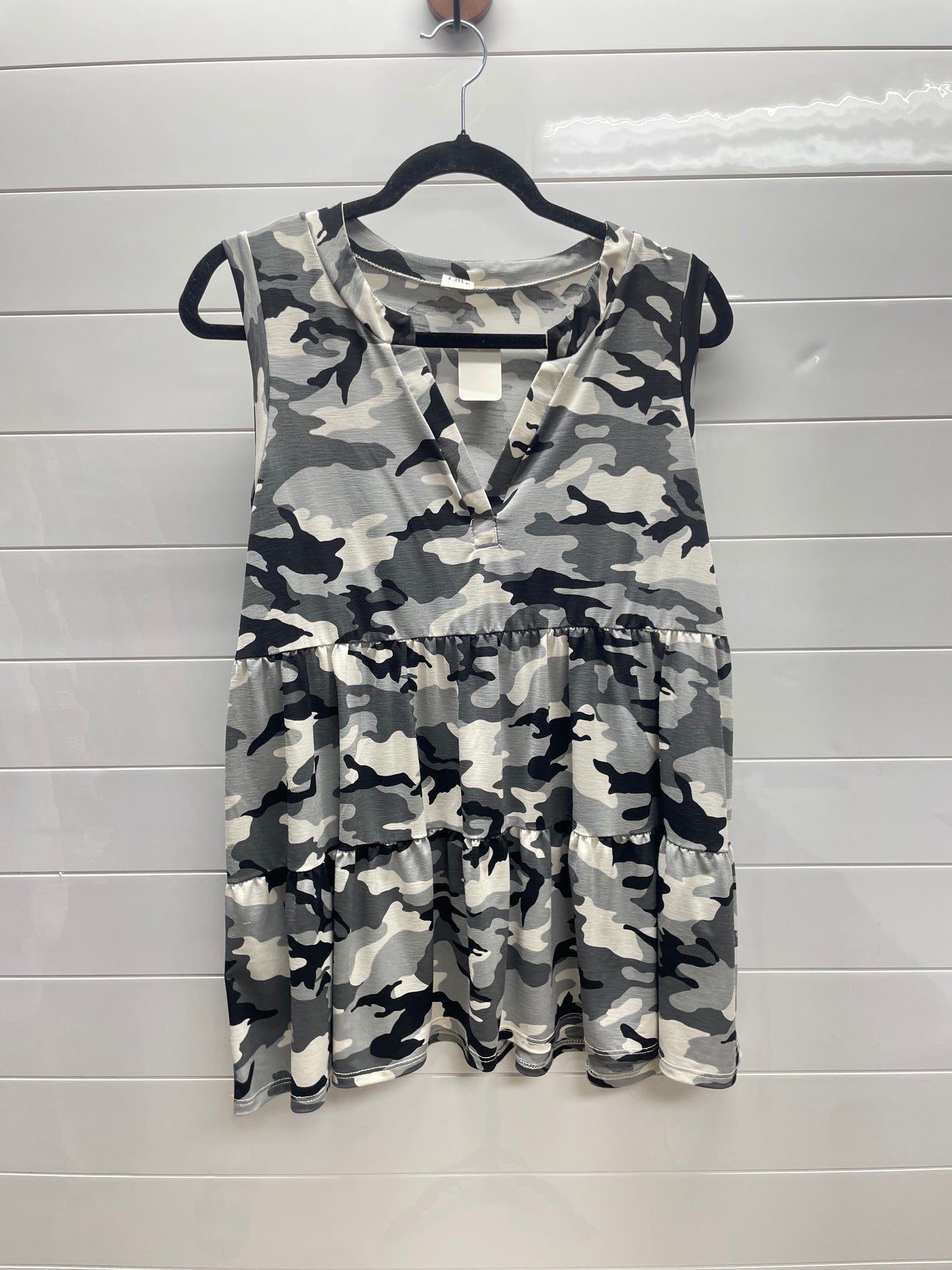 Women’s Large Shirt