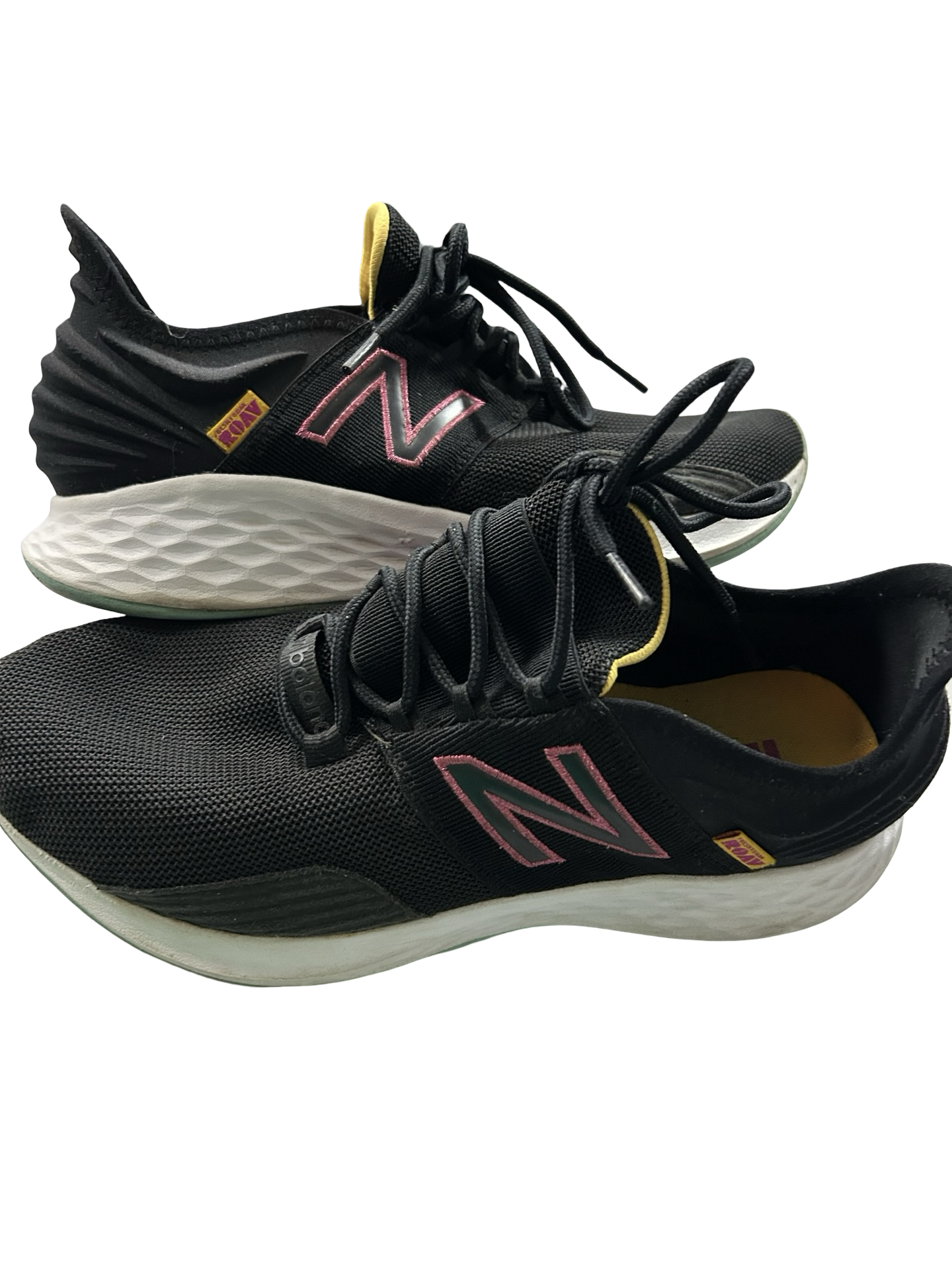 Womens 9.5 new balance shoes