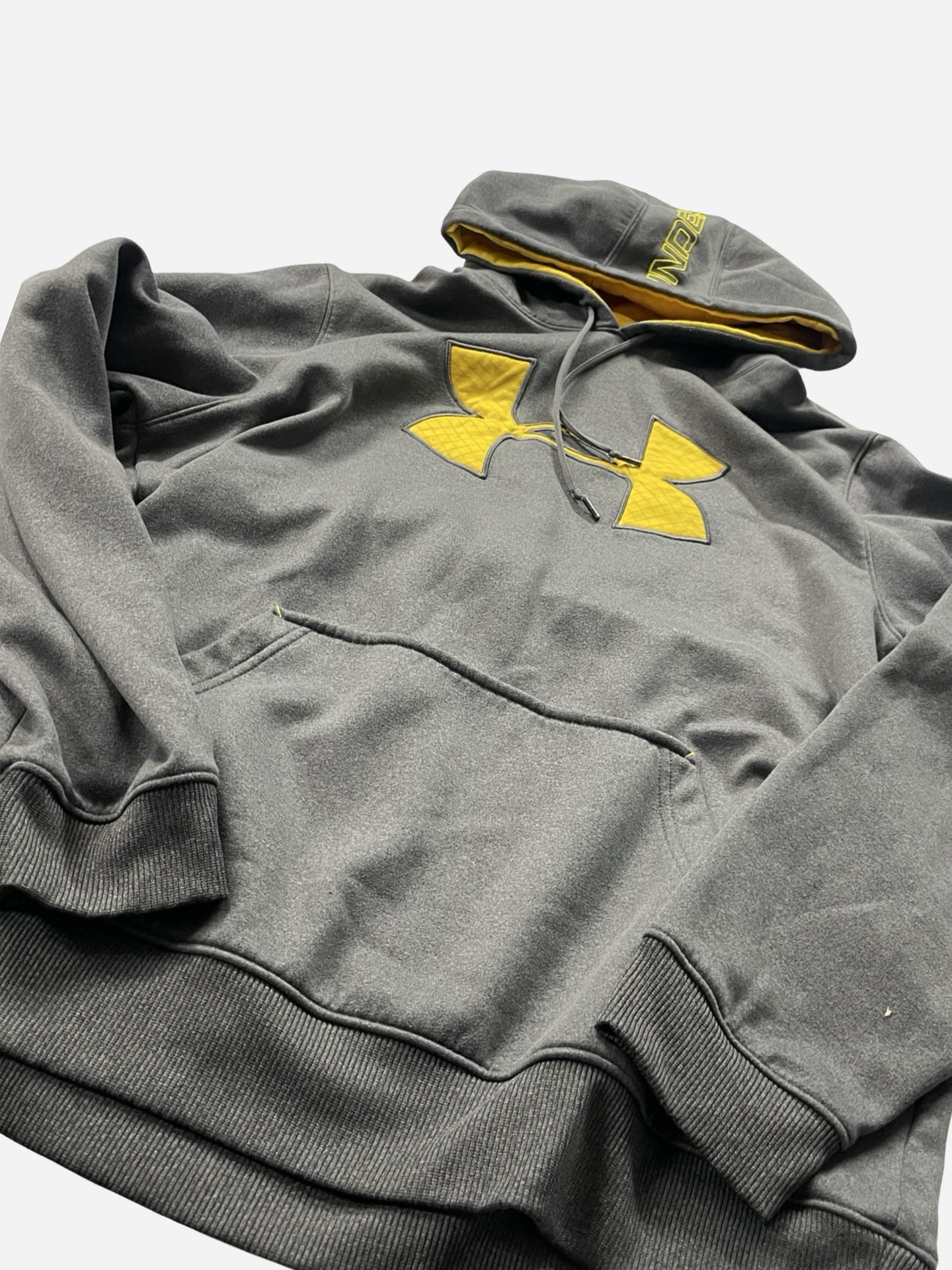 Men’s large UA hoodie