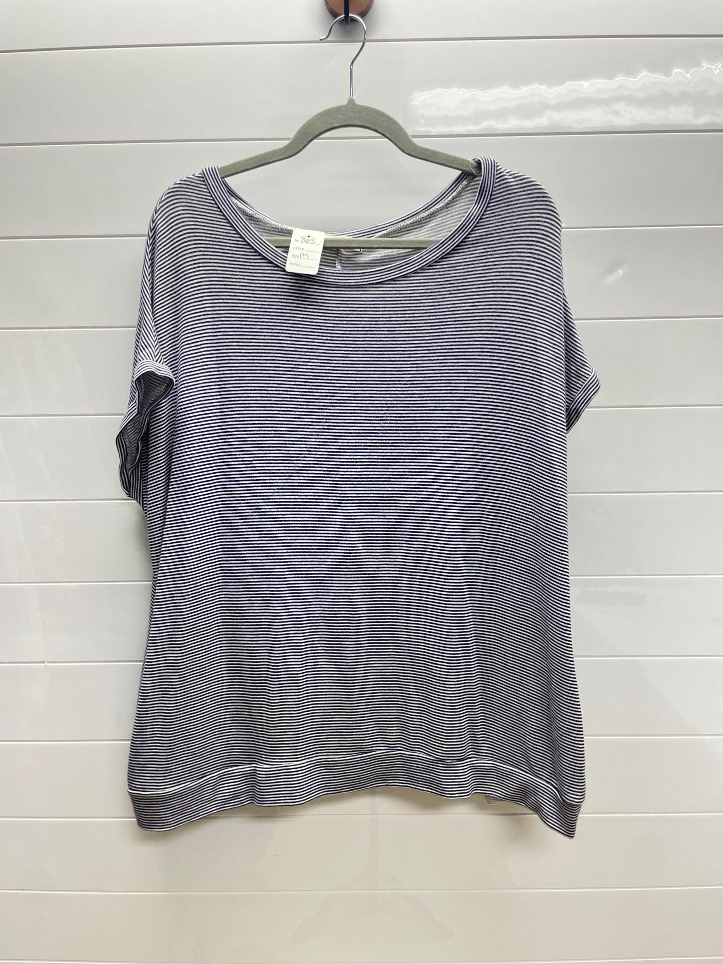 Women’s medium tee