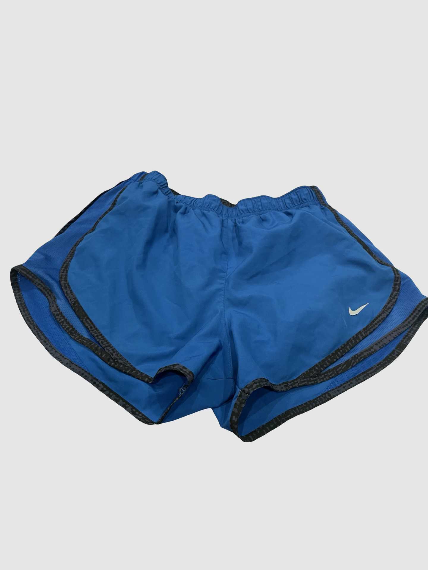 Women’s Nike Shorts Medium (logo peel)