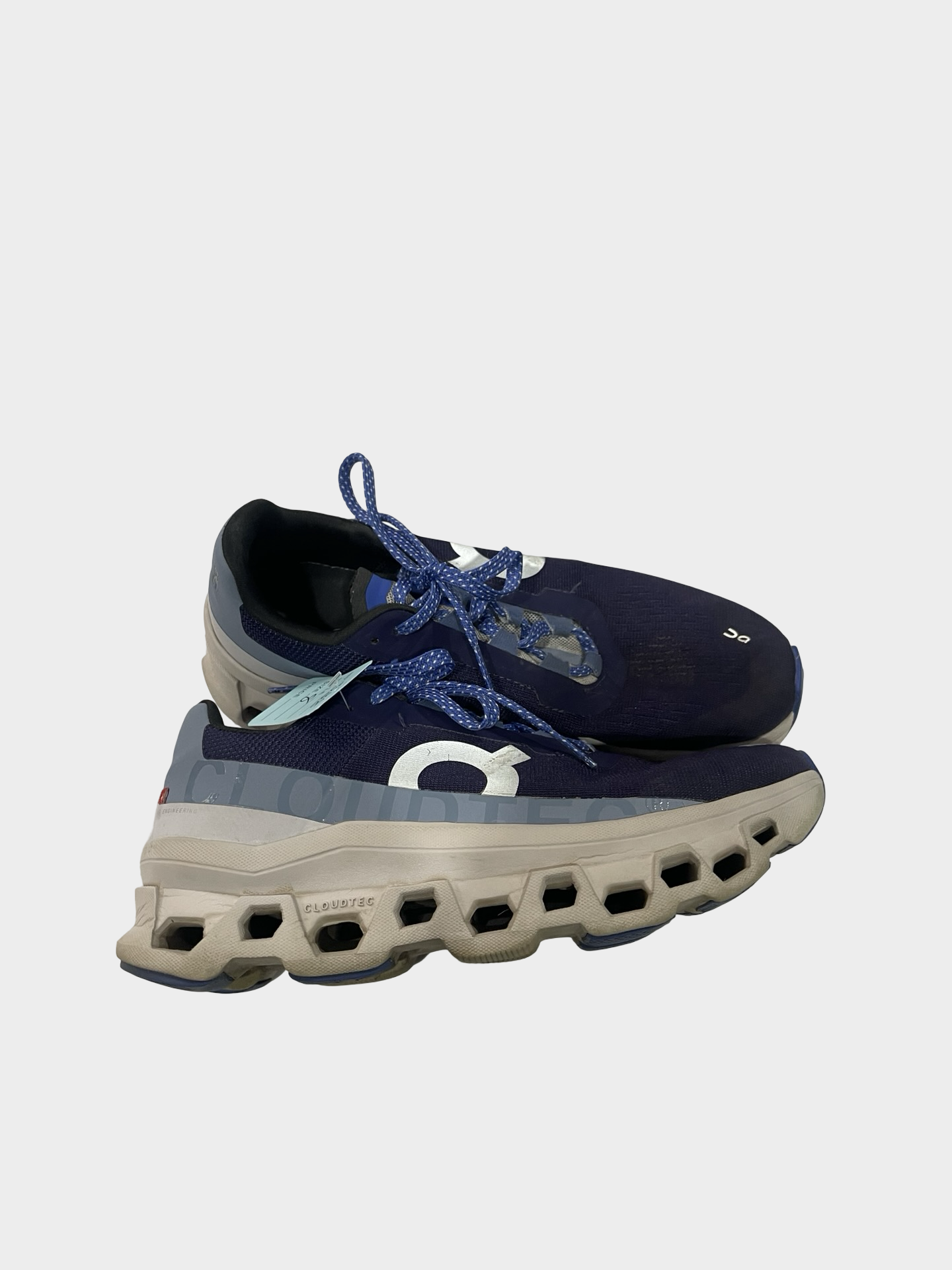Women’s 8 On Clouds