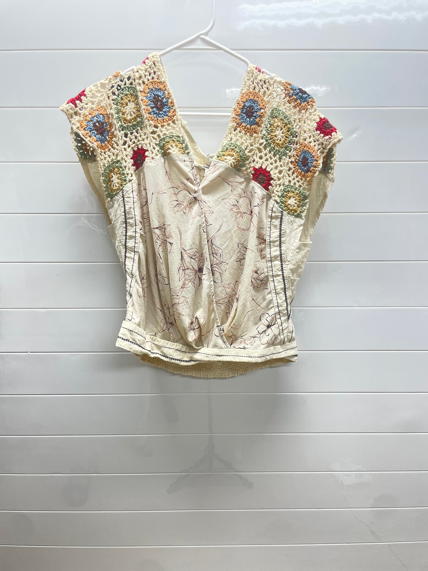 Women’s Large Top