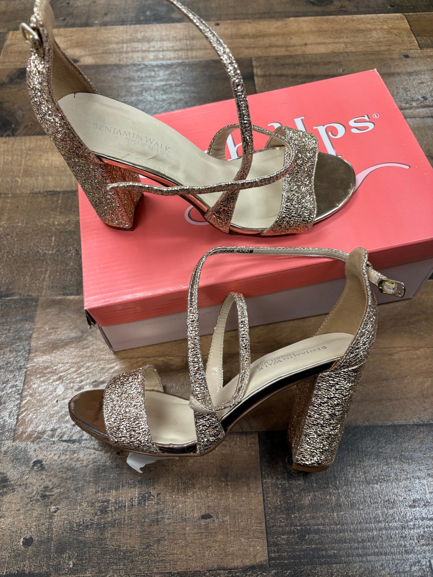 Women’s 7 new heels
