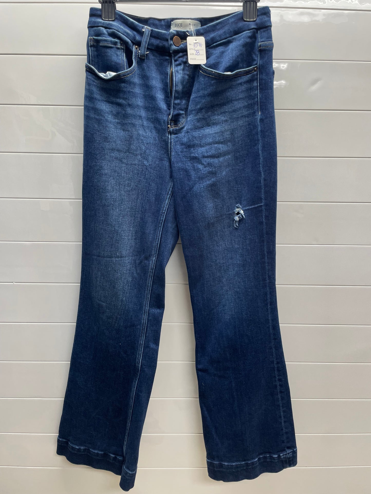 Women’s 28 BKE Jeans