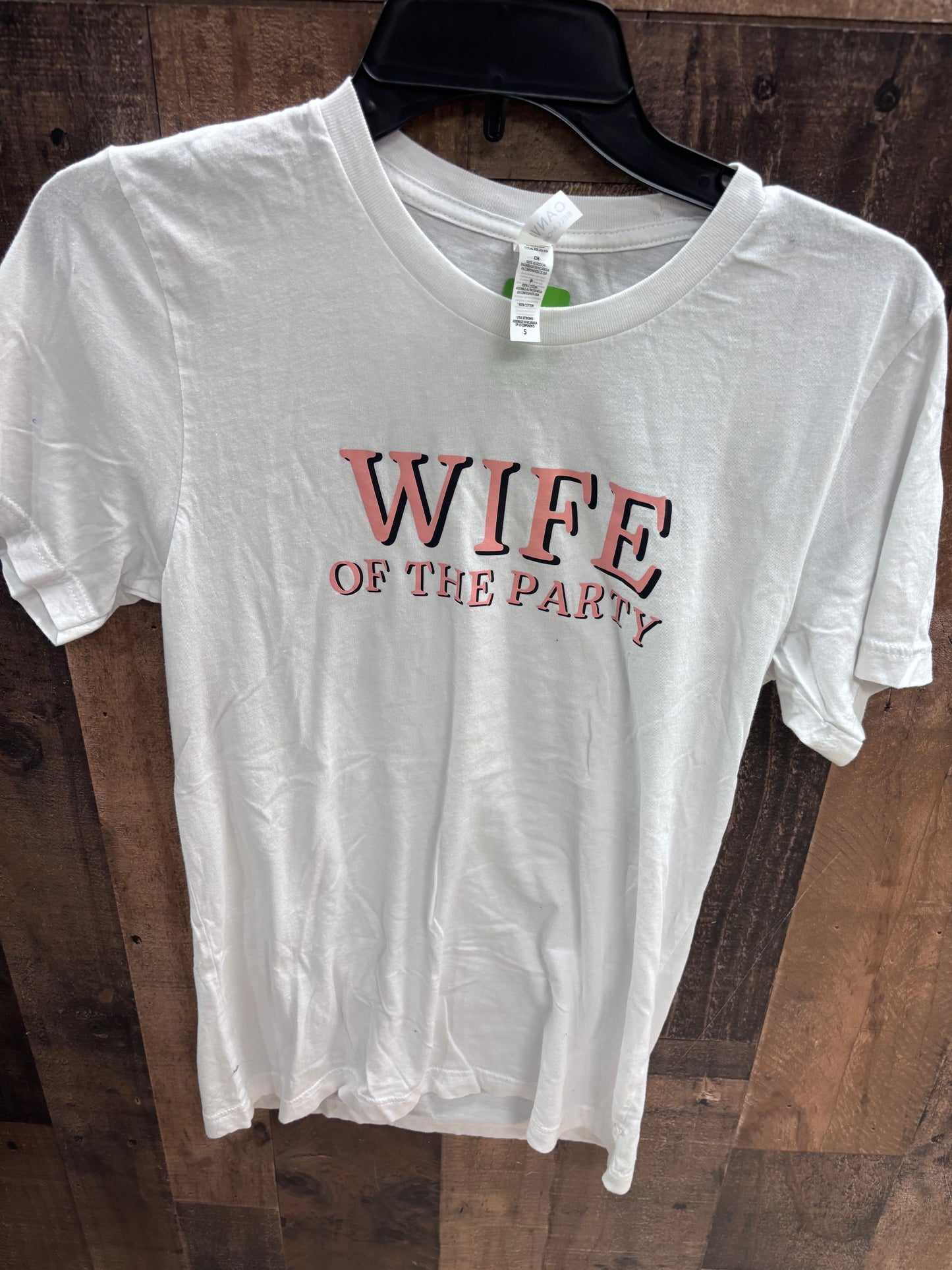 Women’s small graphic shirt