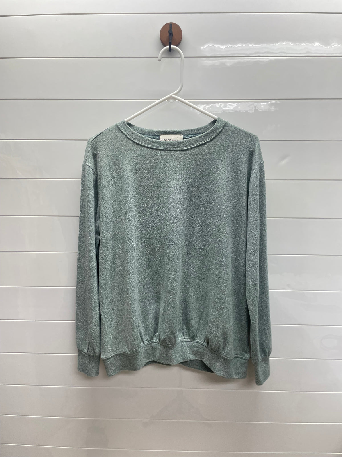Women’s medium long sleeve