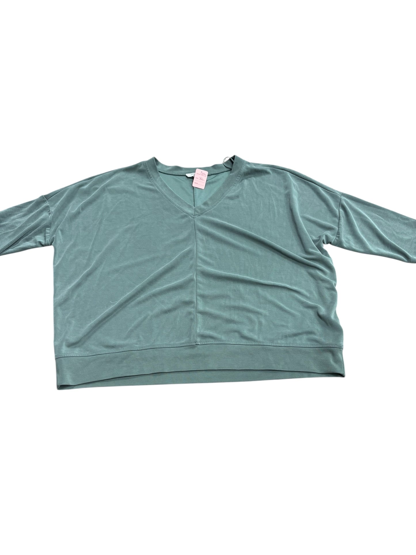 Women’s xl shirt