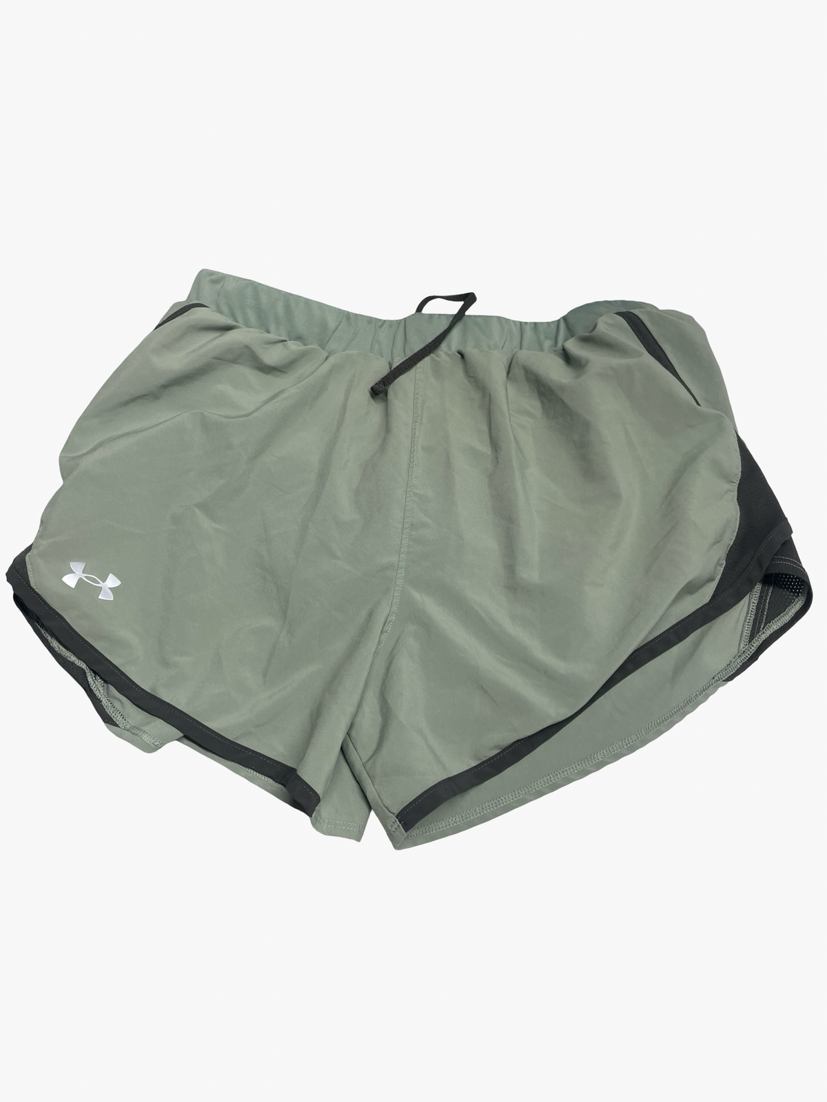 Women’s large UA shorts
