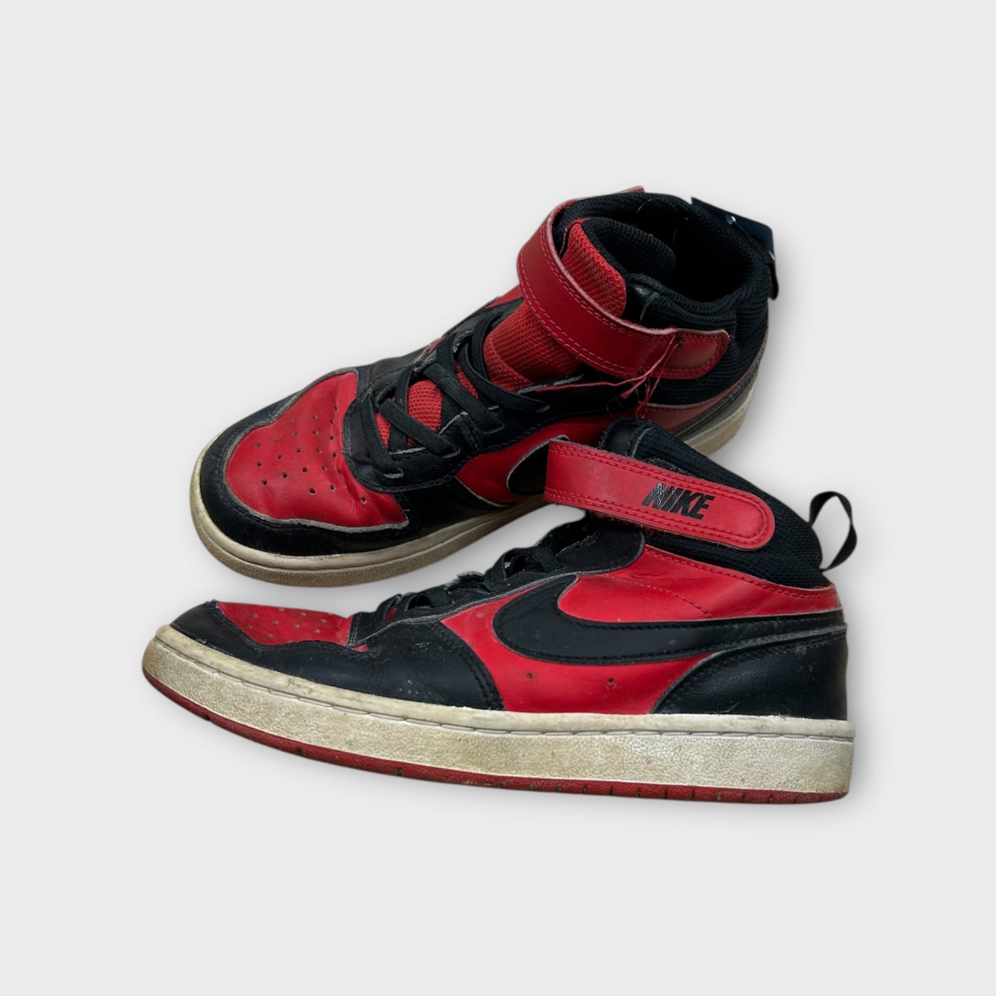 Boys 1.5Y Nikes-worn condition