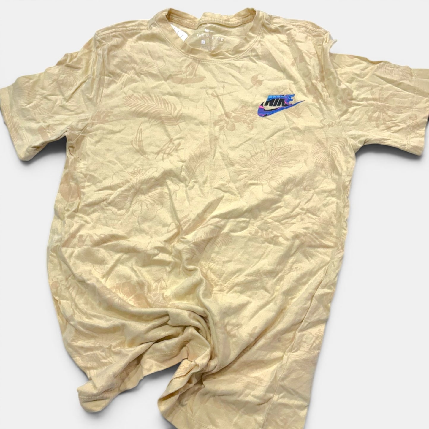 Men’s Nike tee small