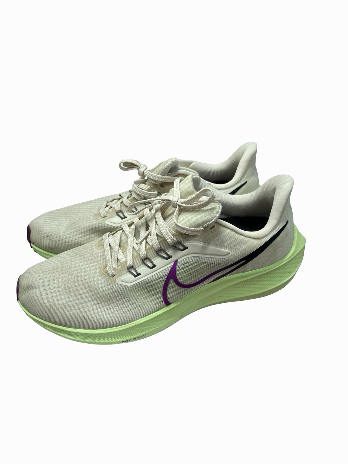 Women’s 10 Nikes (Need Cleaned)
