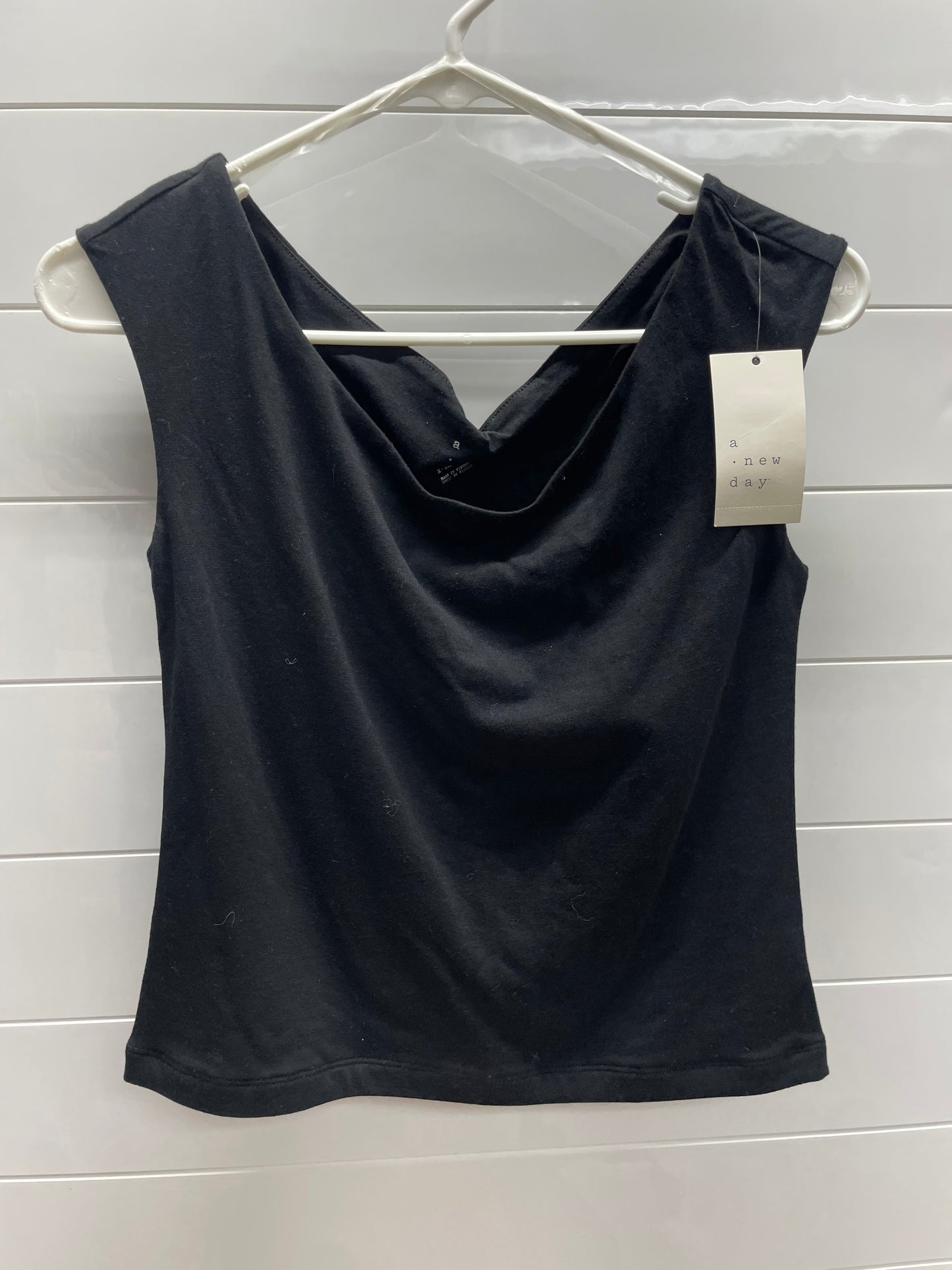 Women’s XS nwt top