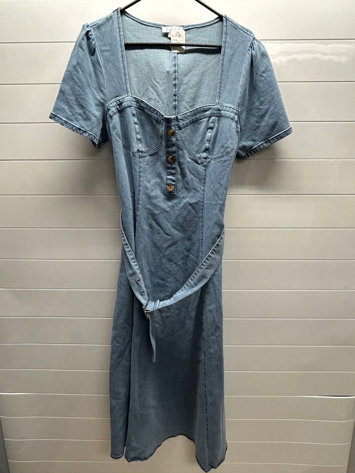 Woman’s xl dress