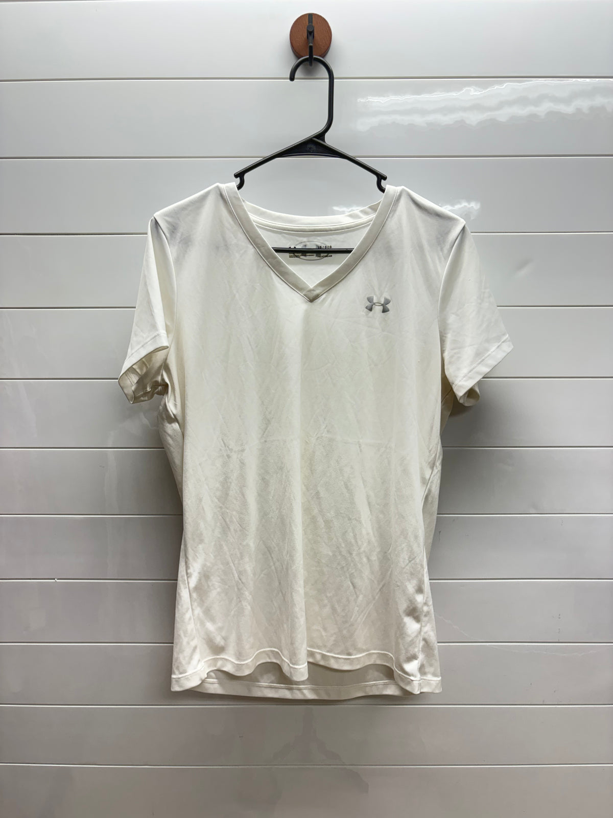 Women’s large ua tee
