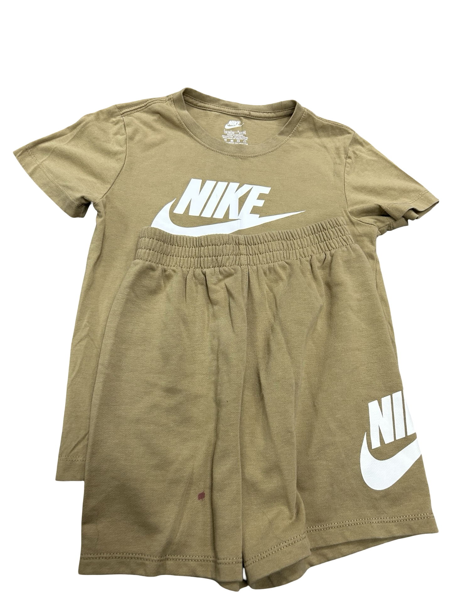Boys 7 Nike outfit small spot on shorts