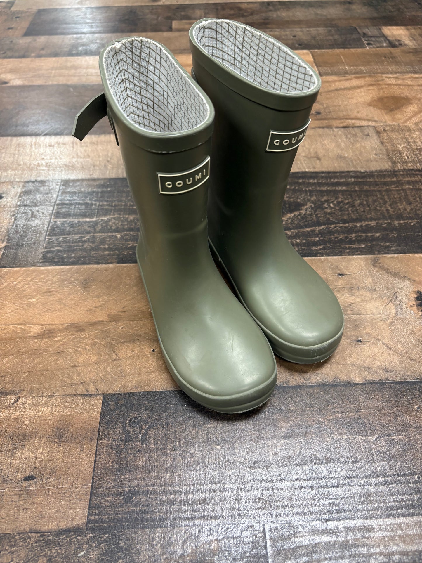 11c Rain Boots