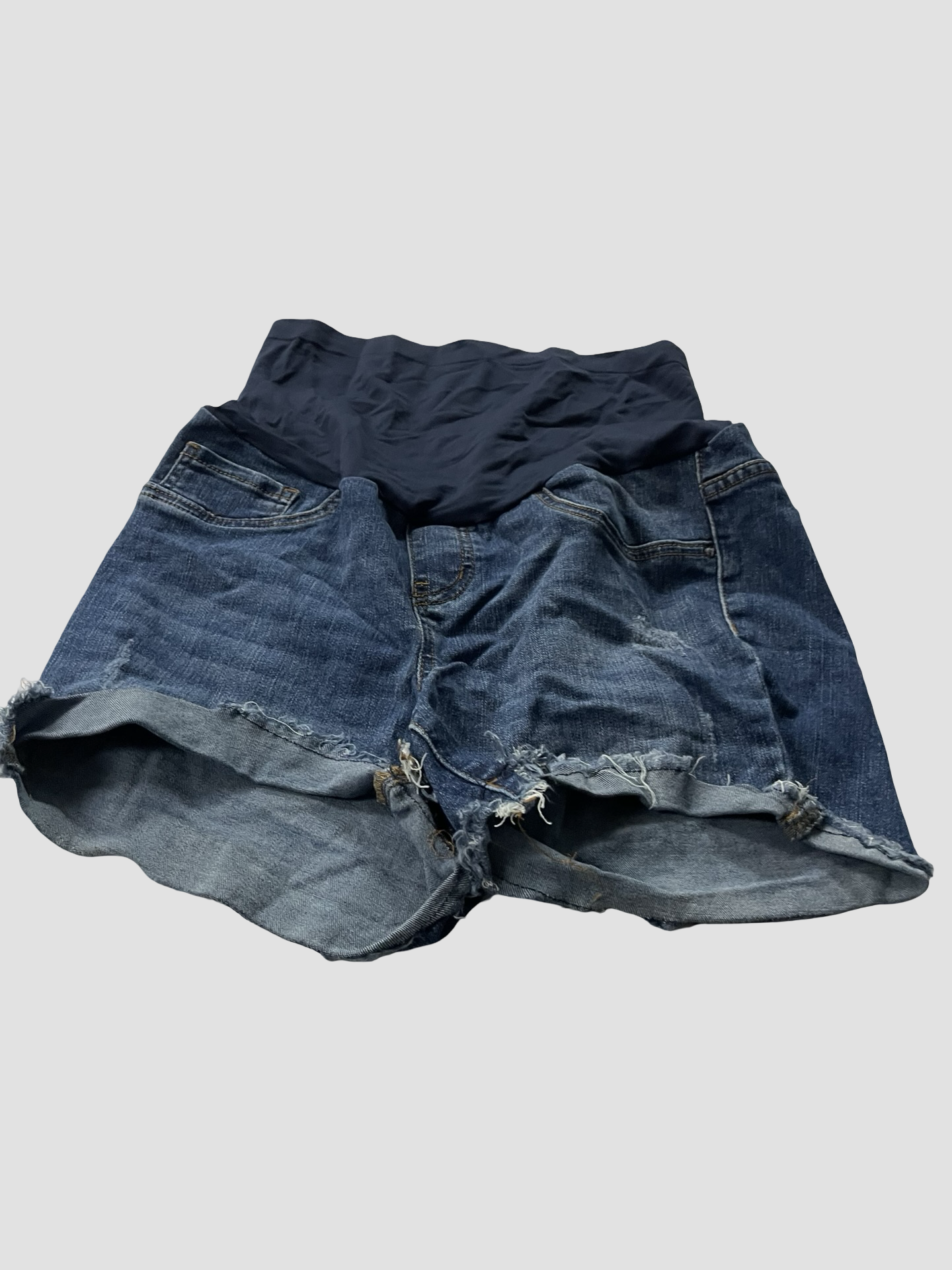 Women’s medium maternity shorts