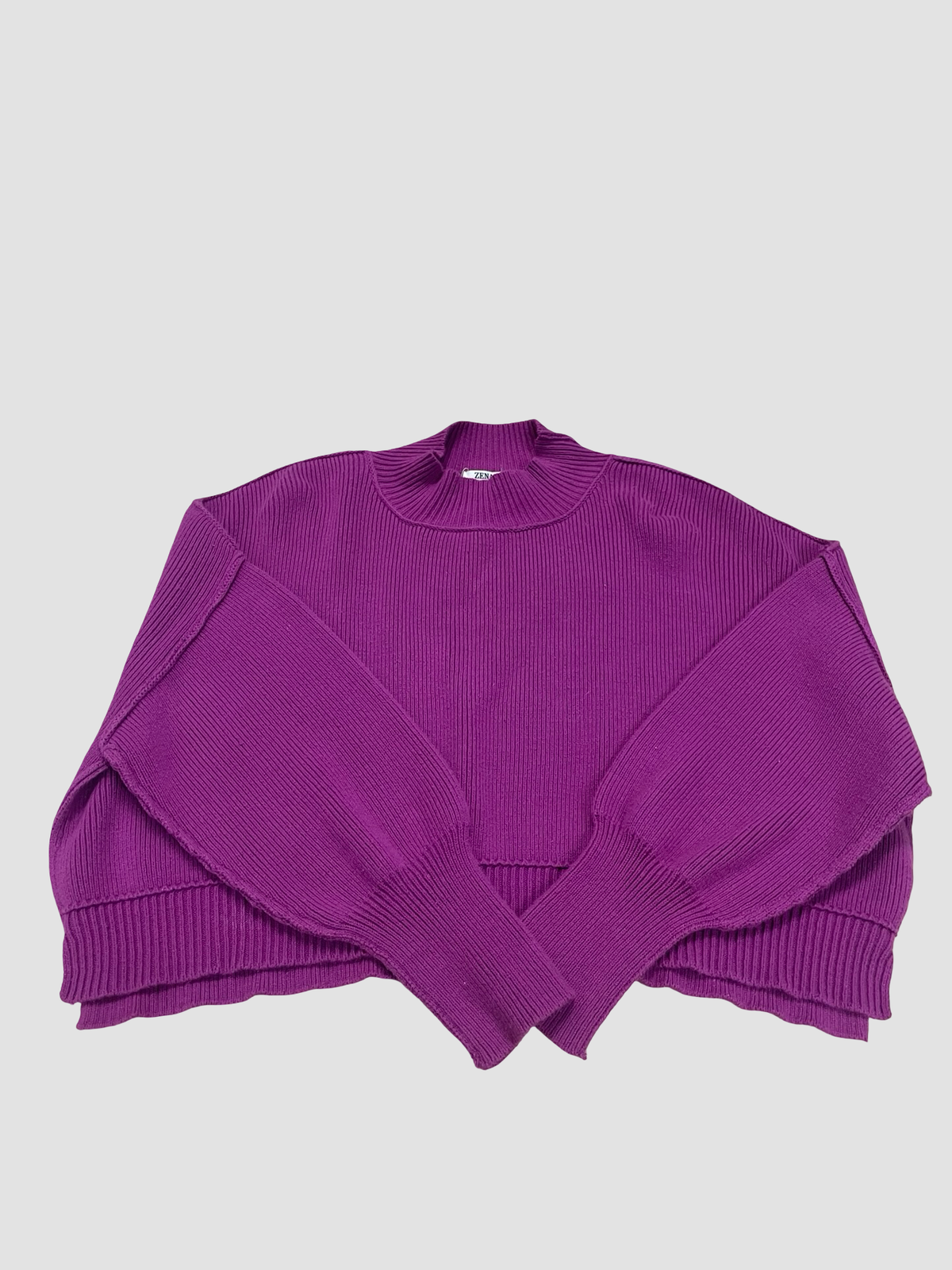 Women’s S/M Sweater
