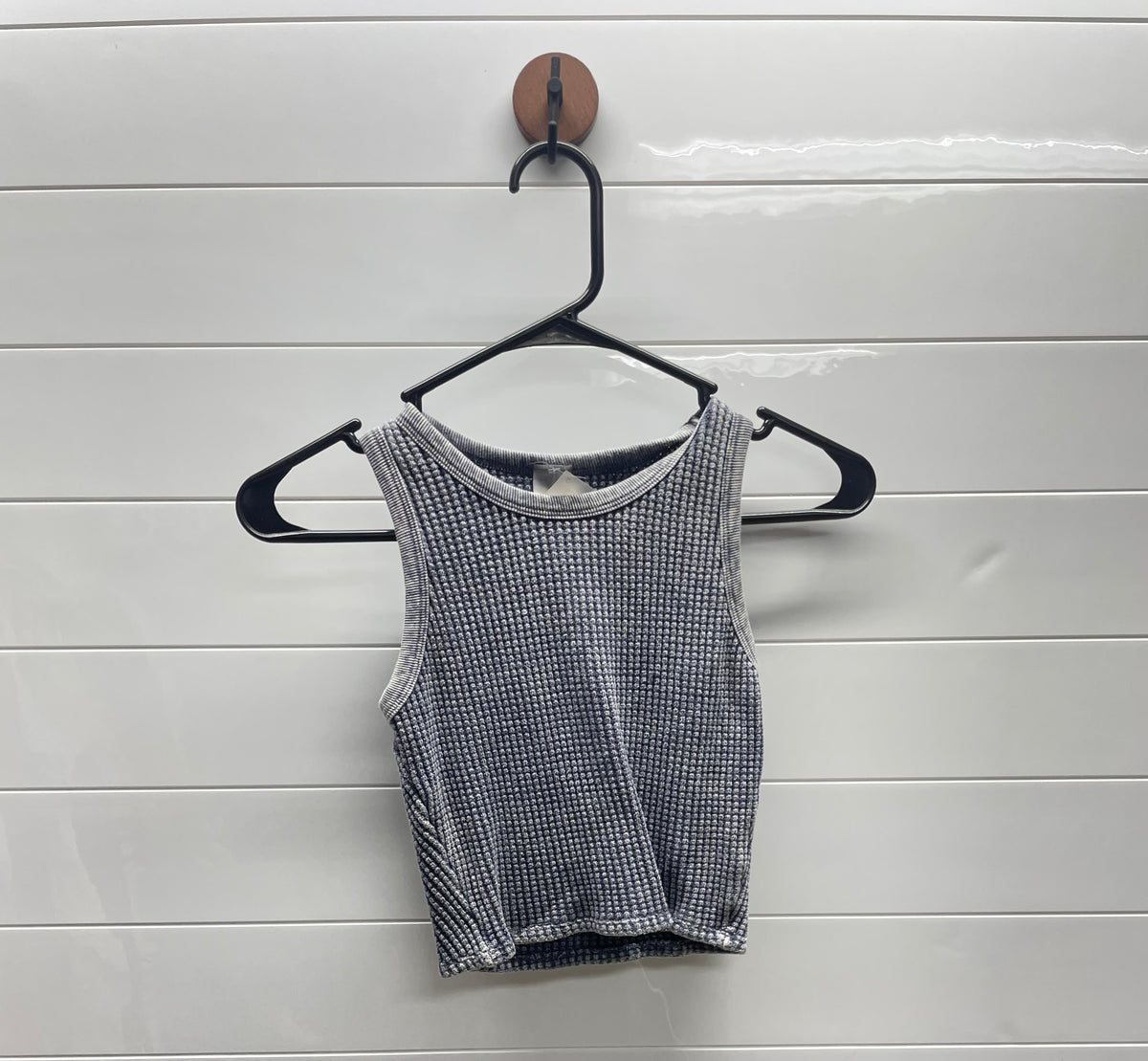 Women’s large crop tank