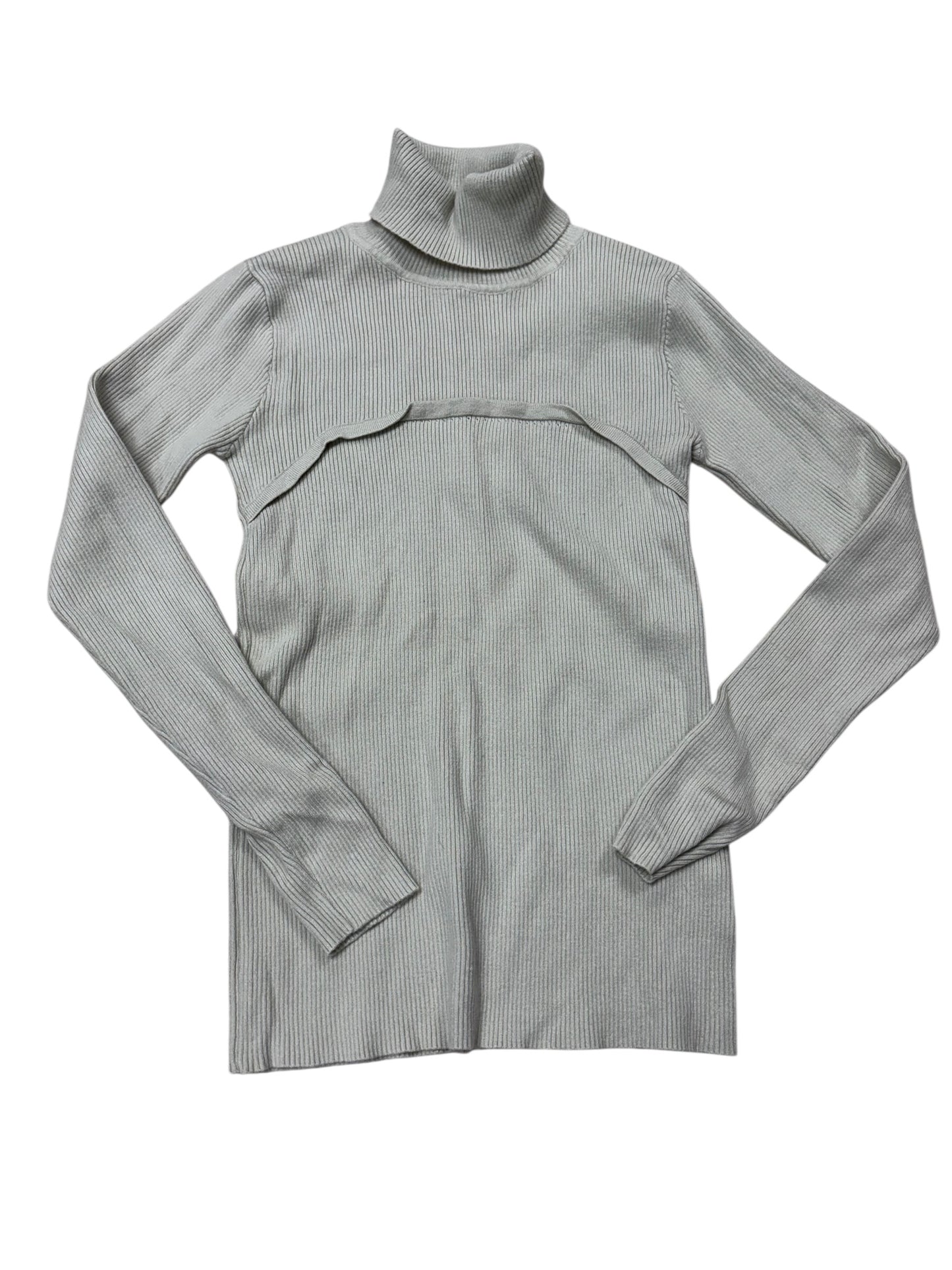 Women’s small turtle neck sweater
