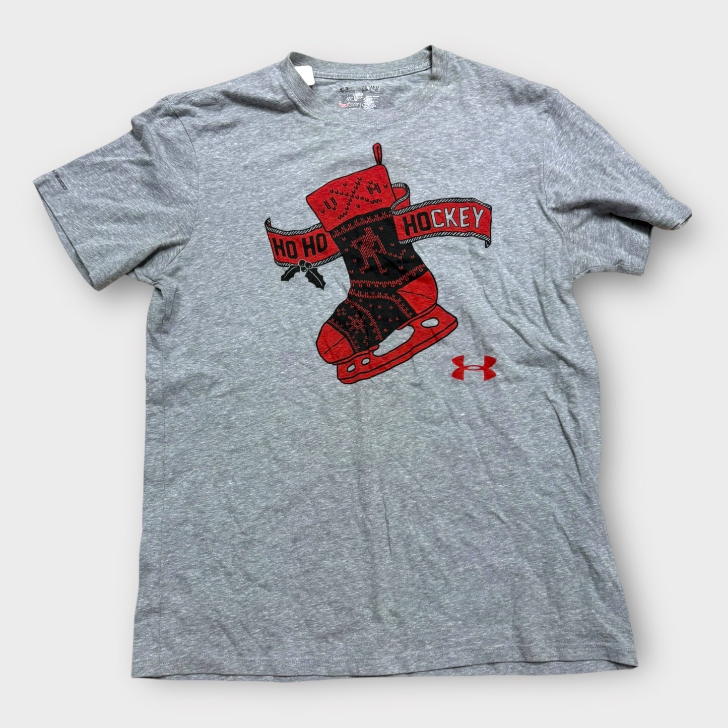 Men’s medium UA shirt