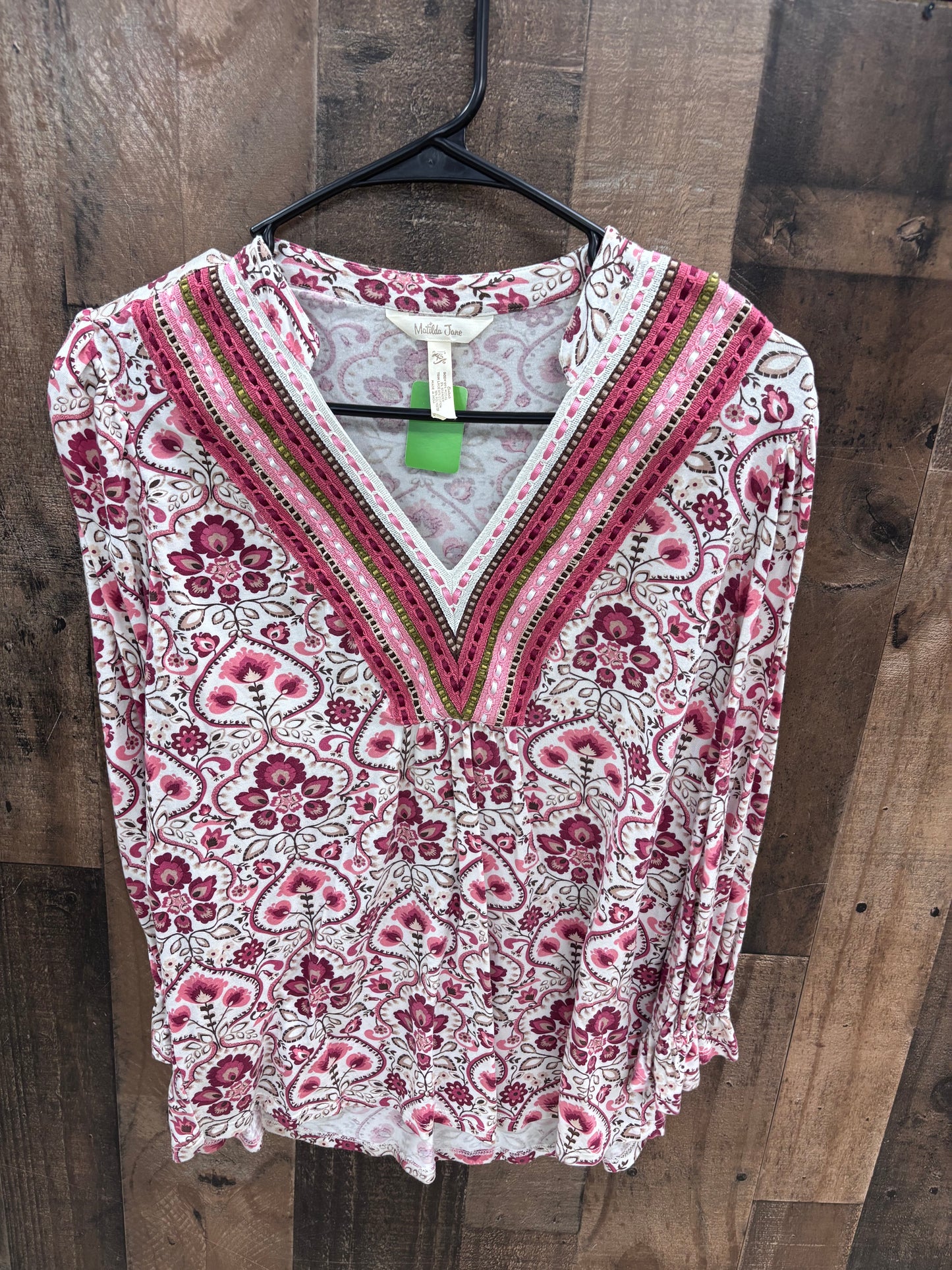 Women’s xs mj shirt