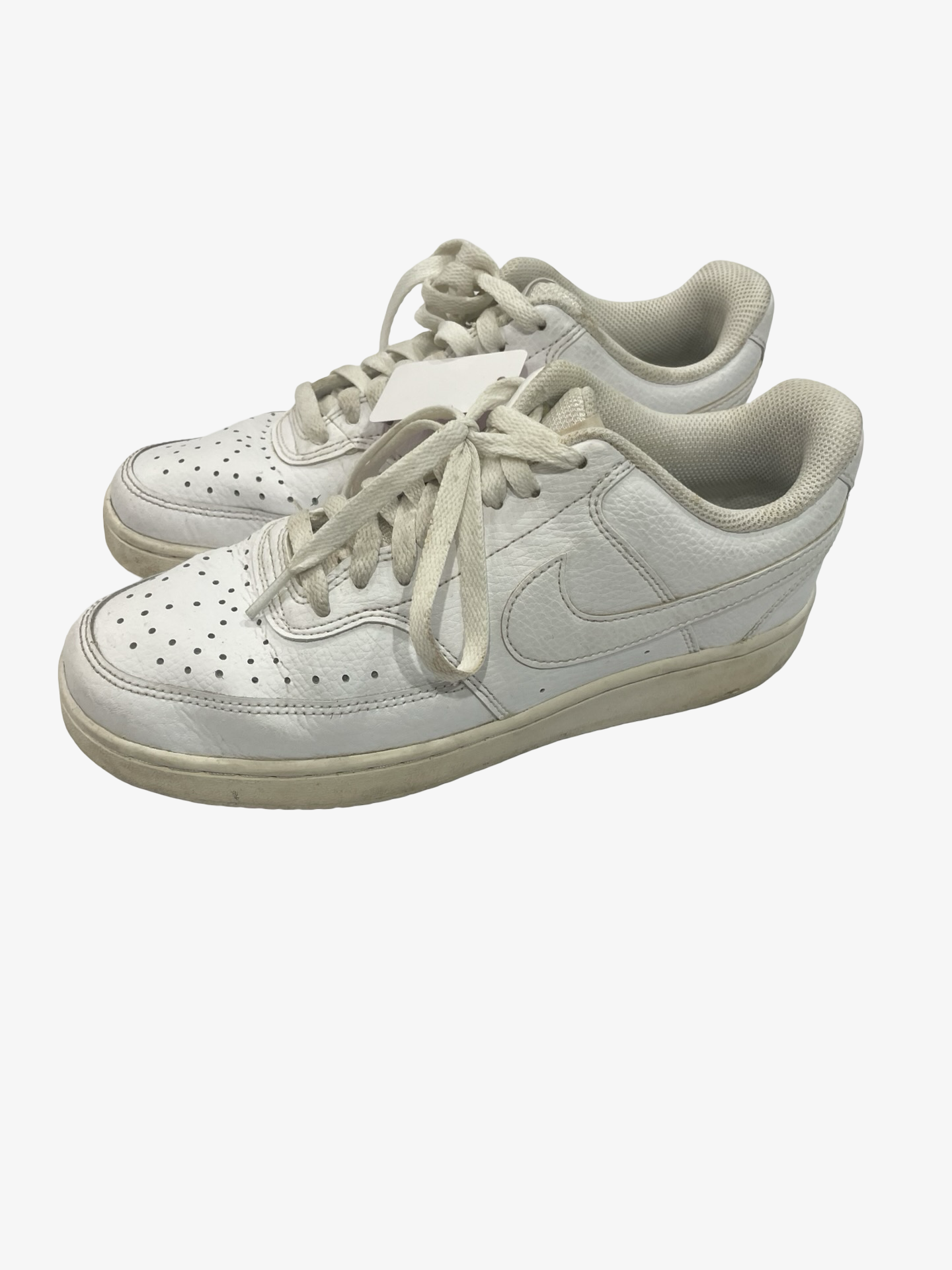 Women’s 7.5 Nikes
