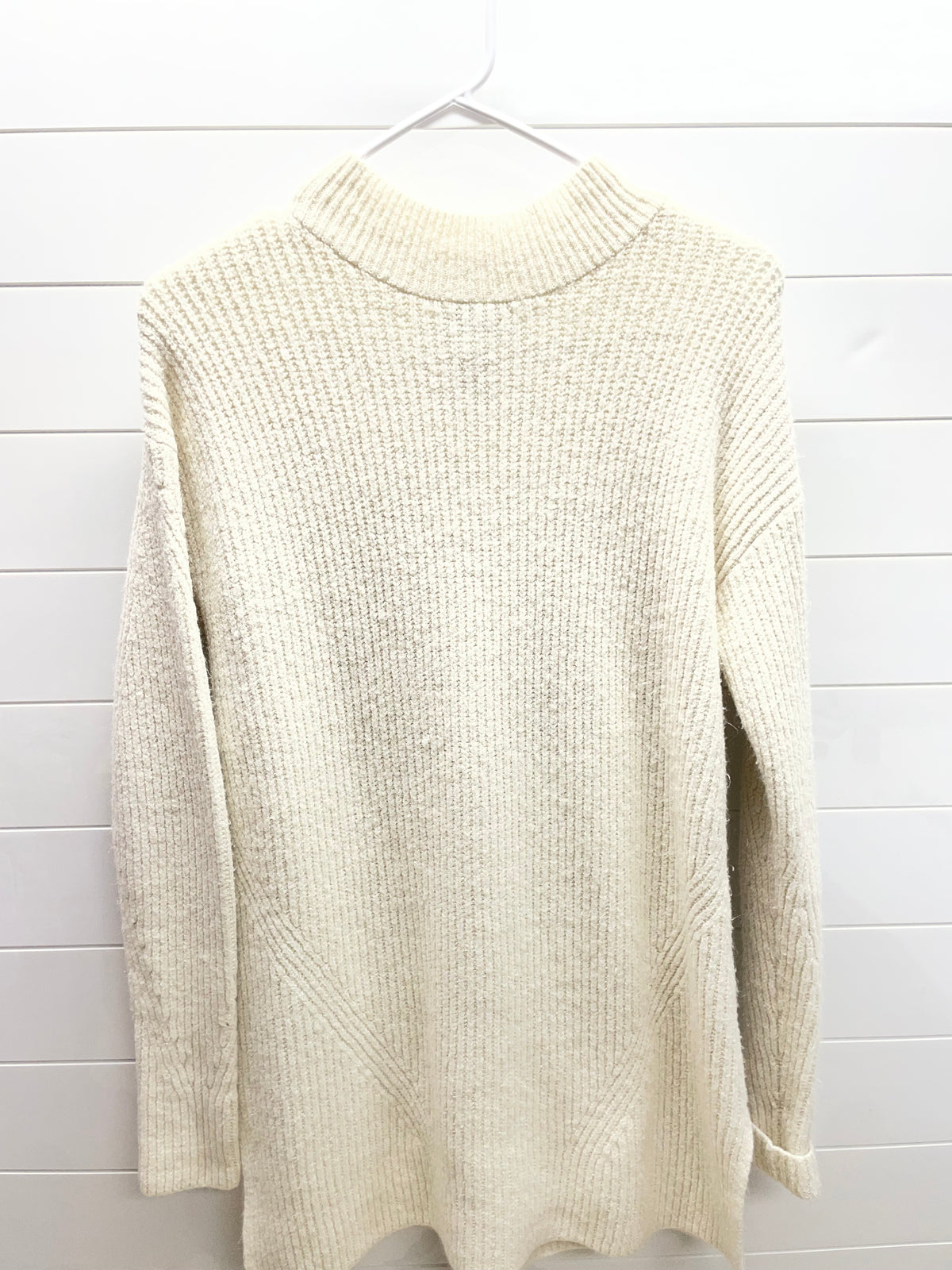 Women’s medium tall sweater