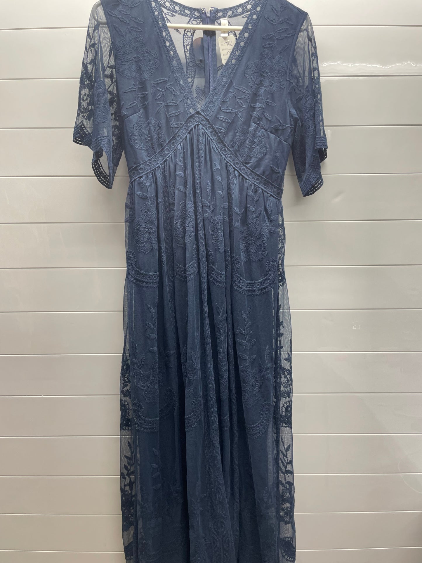Women’s medium dress
