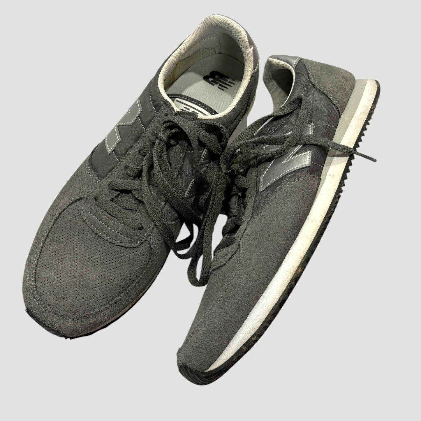 Men’s New Balance shoes sz 10