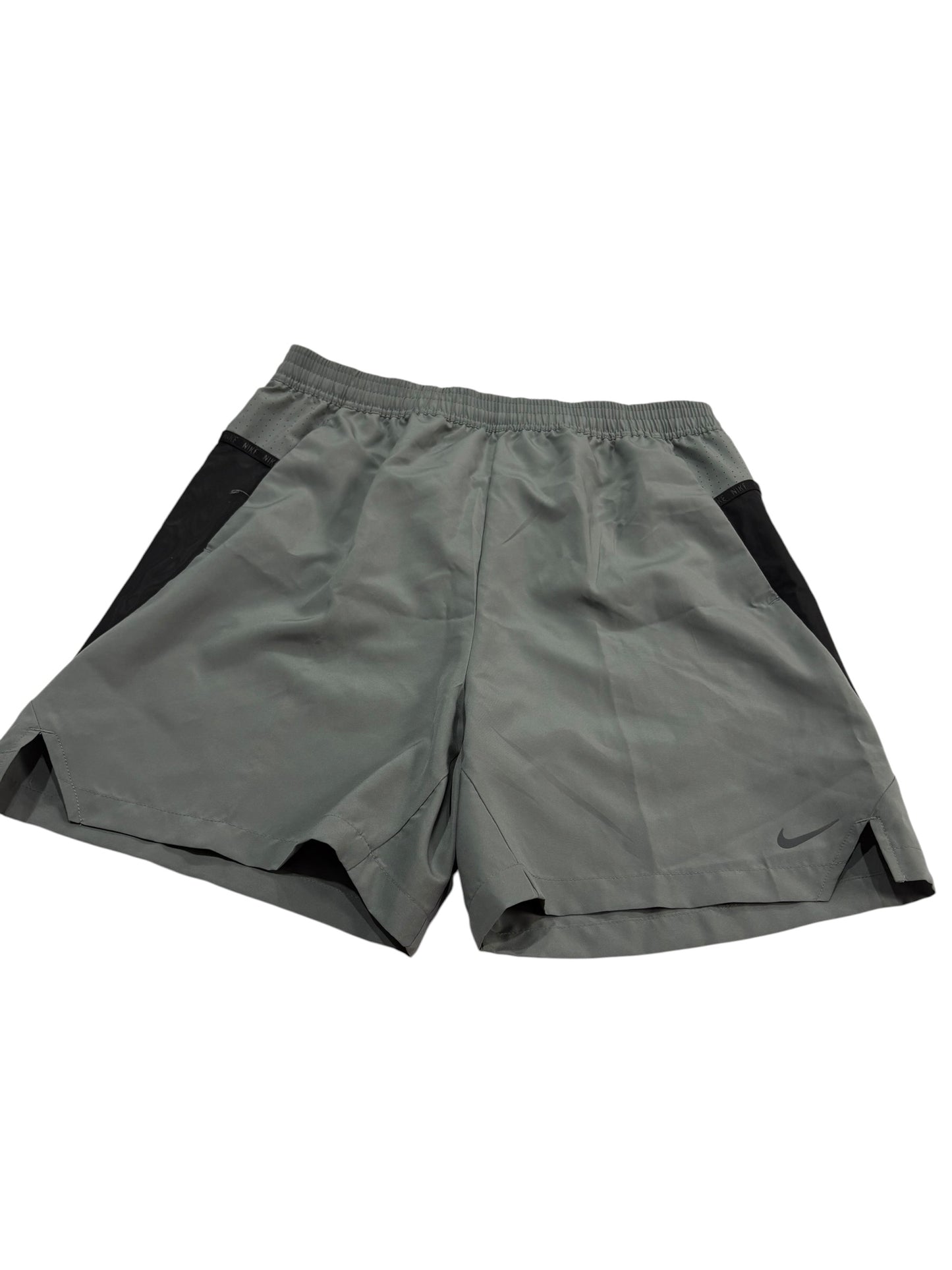 Boys XL Nike Shorts nwt
