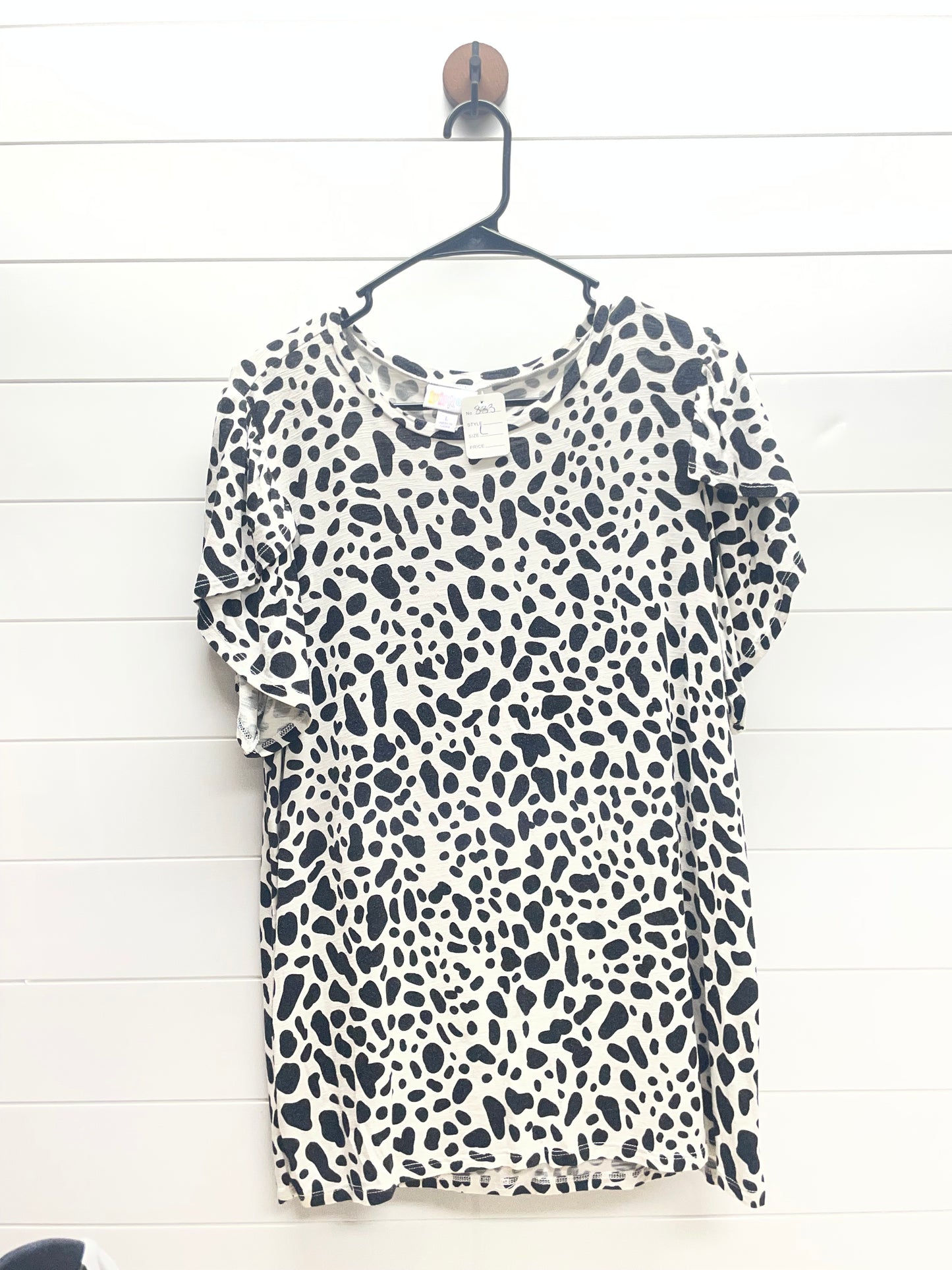 Women’s large tee