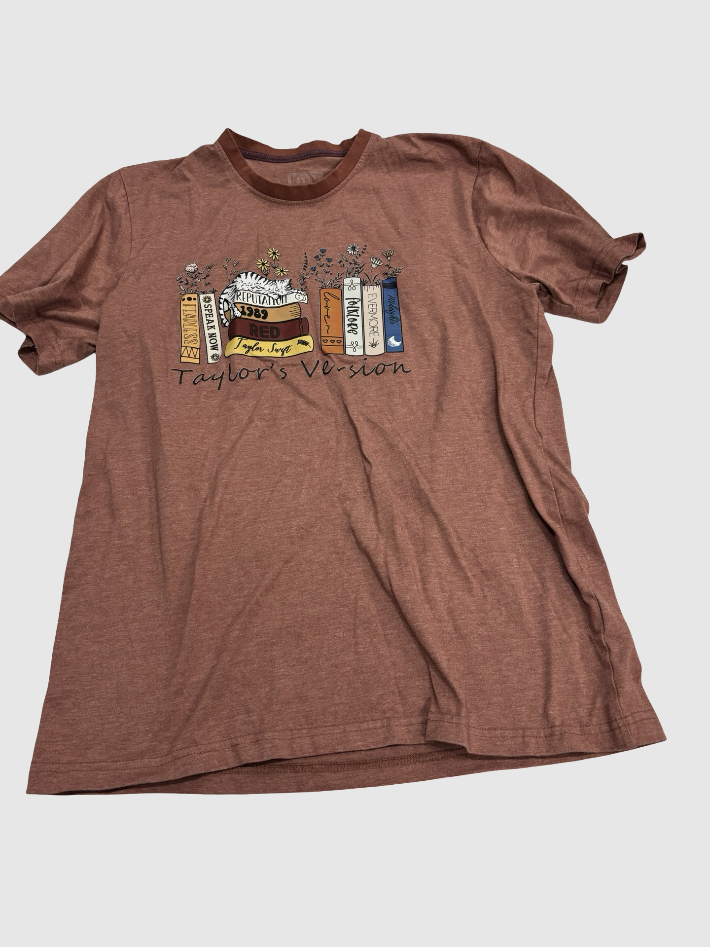 Women’s graphic tee medium