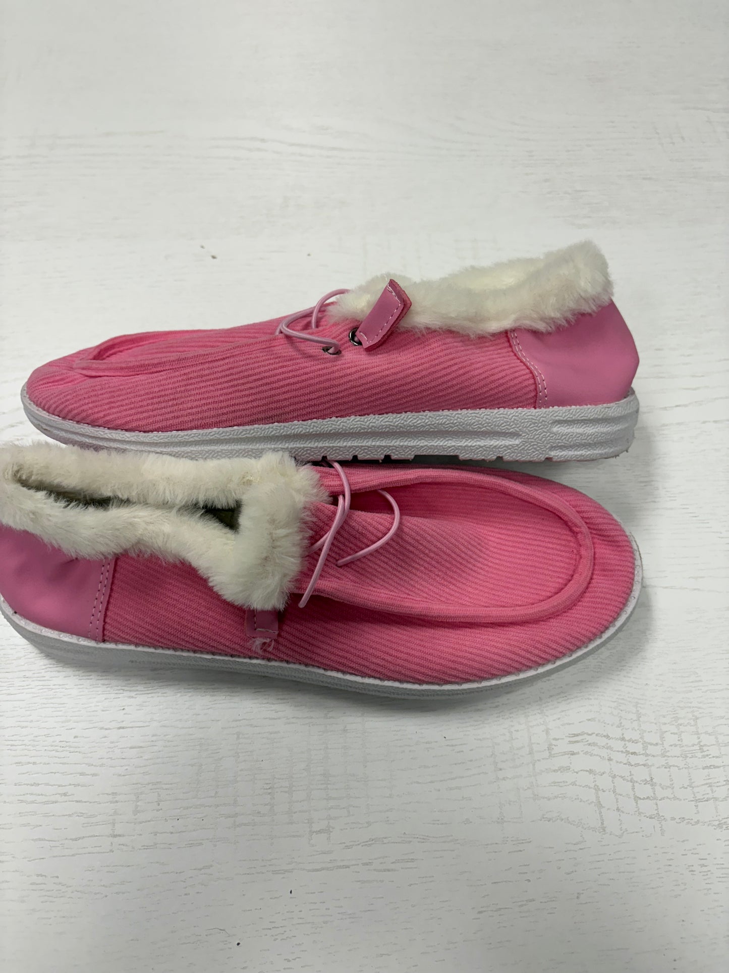Women’s 11 shoes