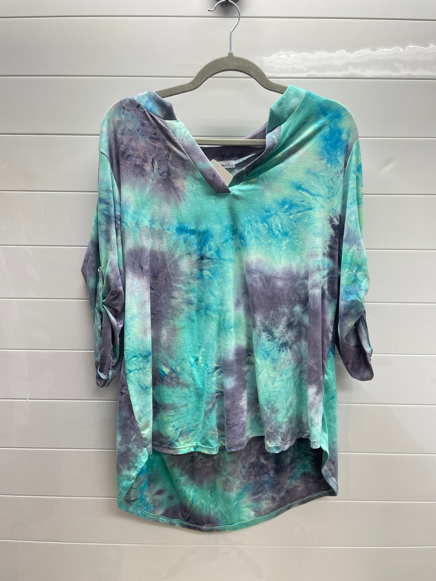 Women’s large tee