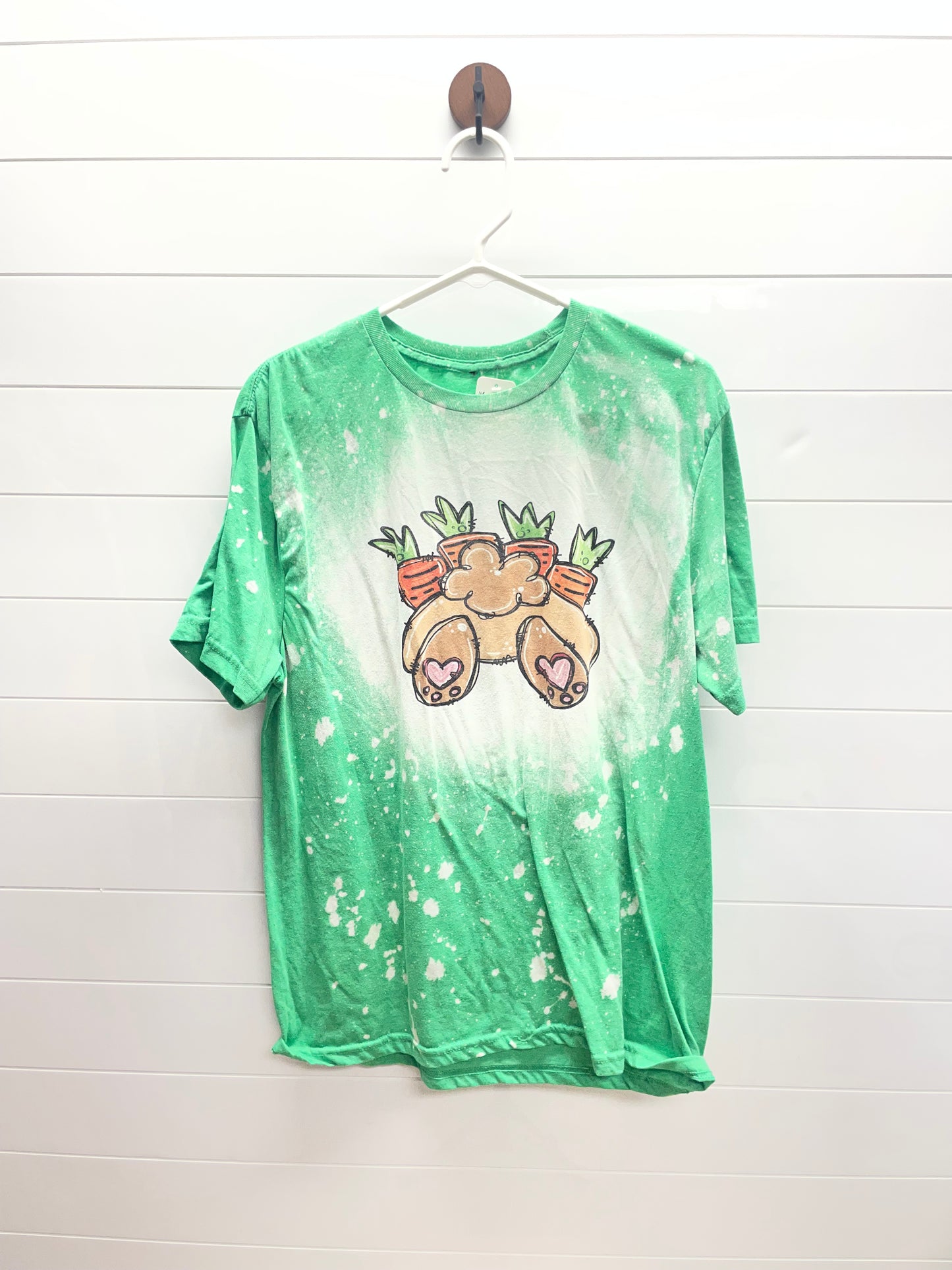 Women’s medium tee