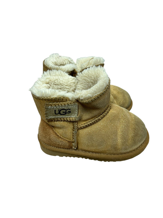 Girls 8 Inspired boots-toe wear