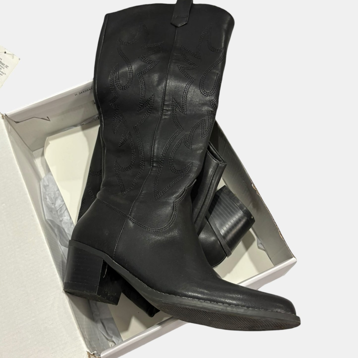 Women’s boots NEW sz 7