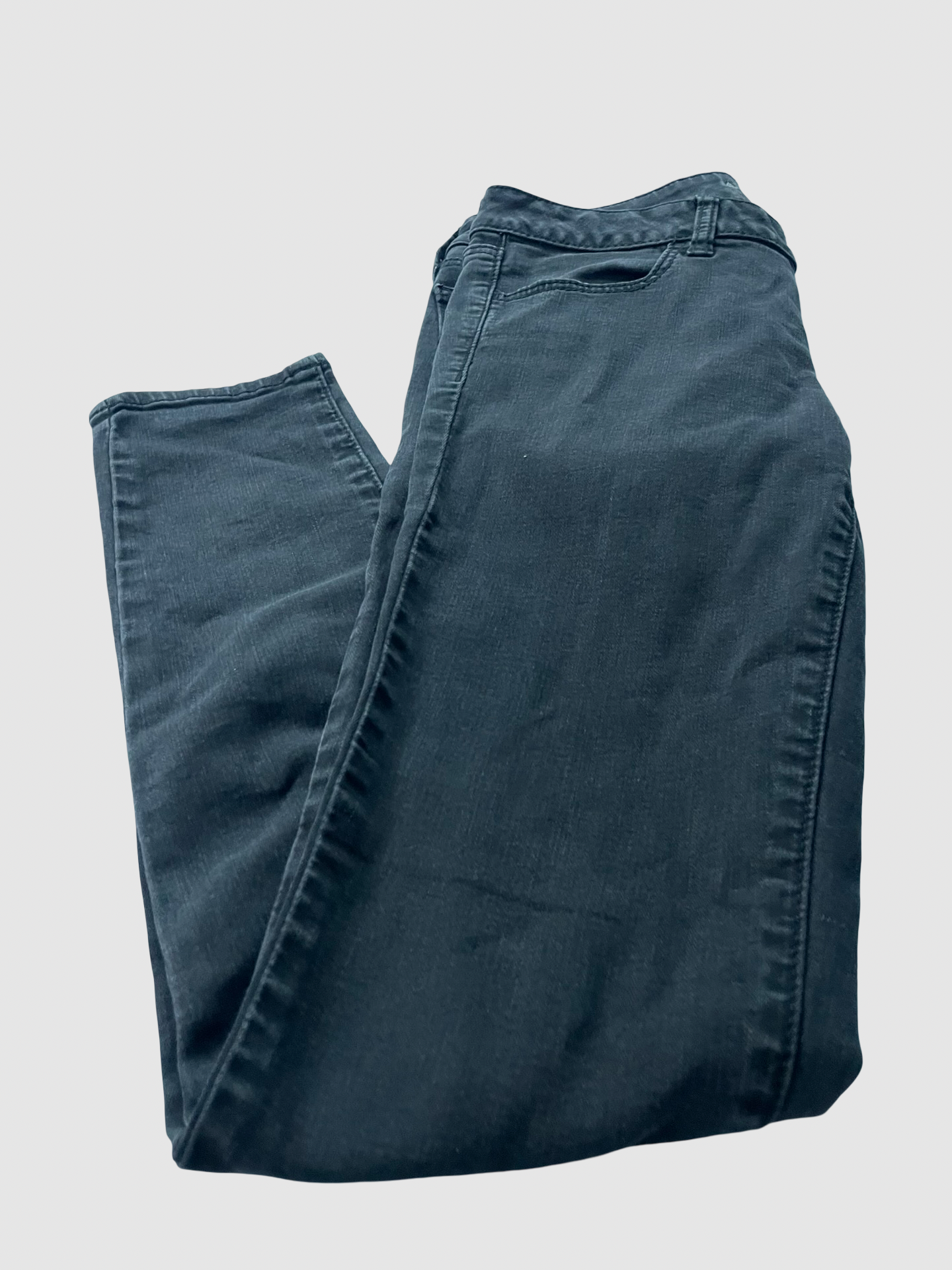 Women’s 8 AE Jeans