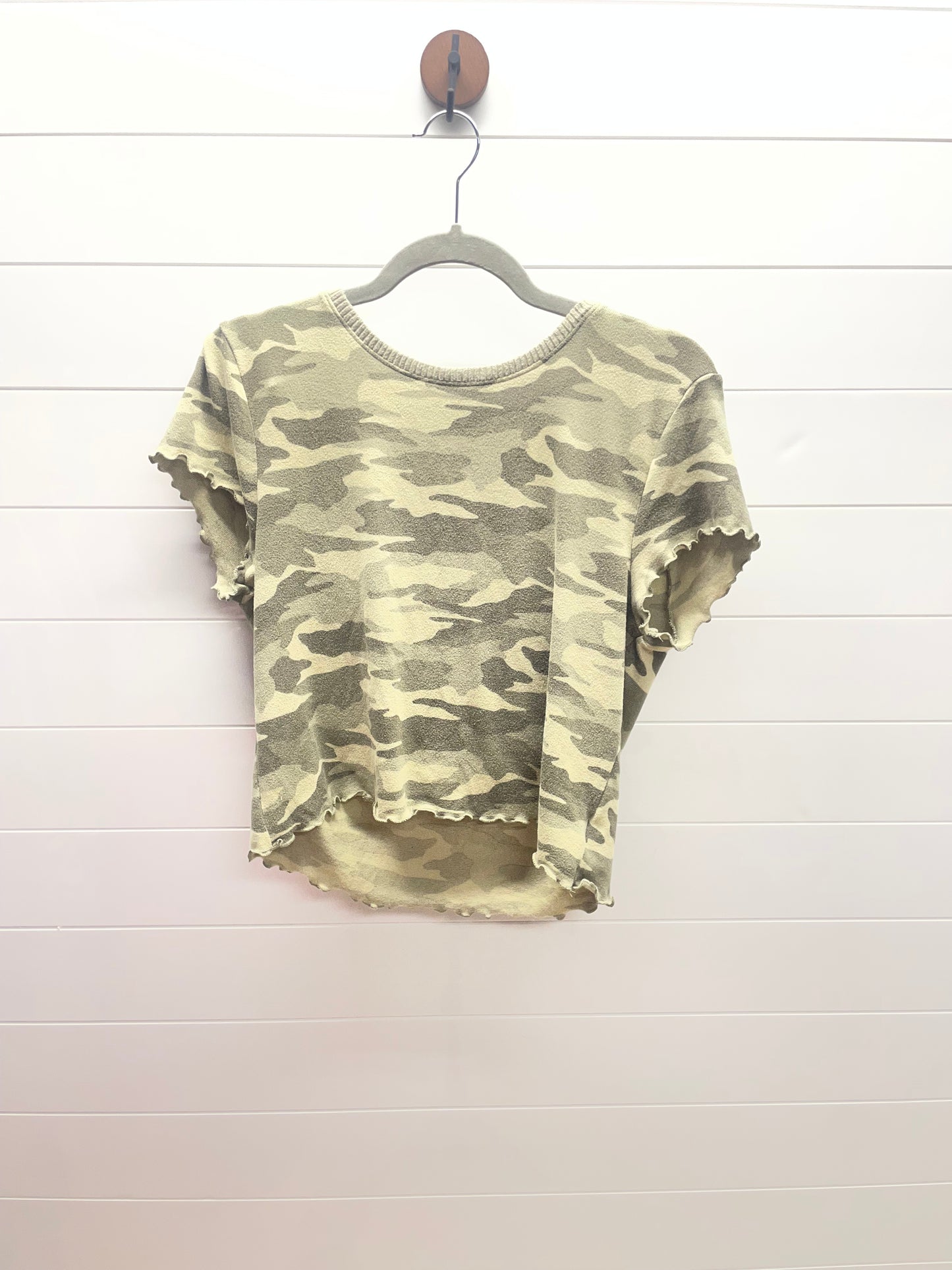 Women’s large tee