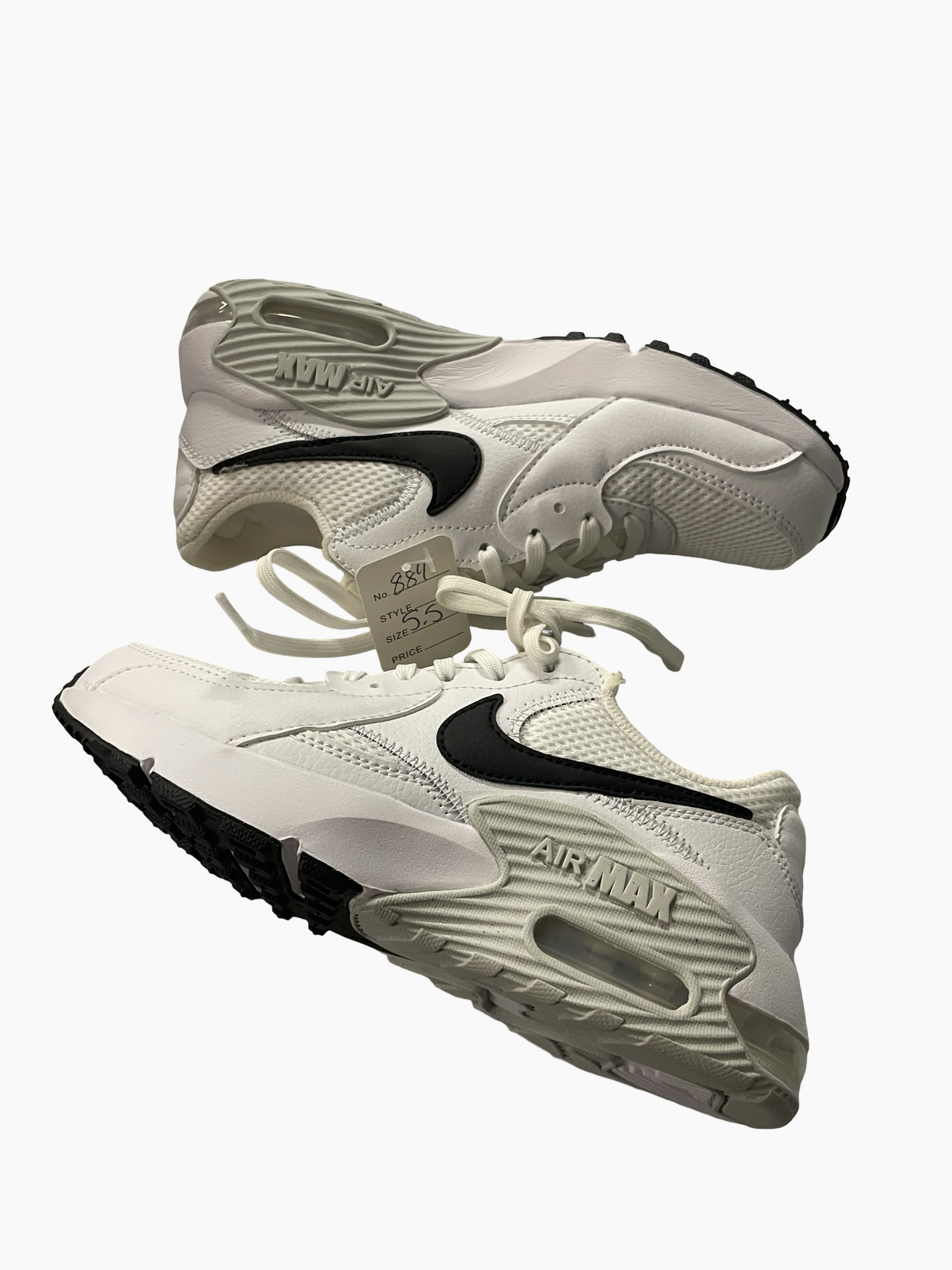 Women’s 5.5 Nike Air Max -New