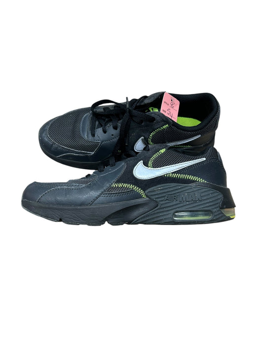 Boys 5Y Nikes