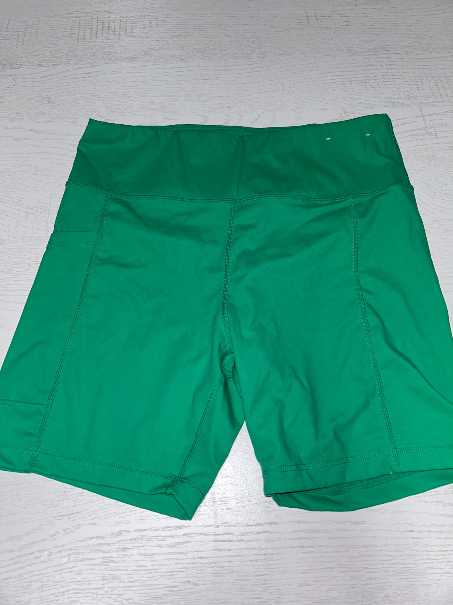 Women’s medium biker shorts