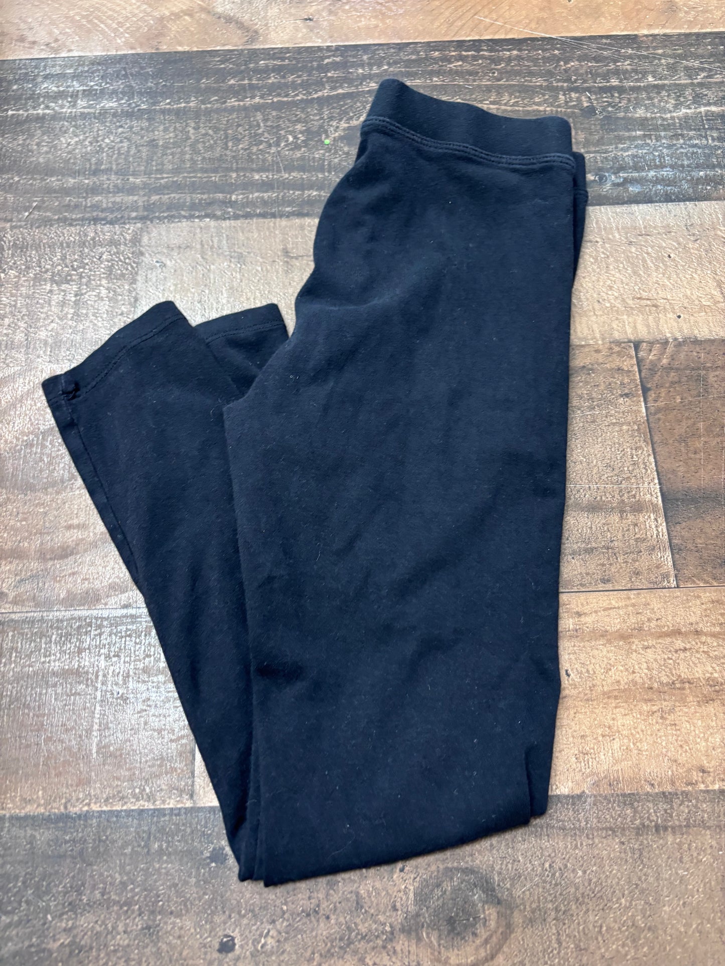 Youth medium leggings
