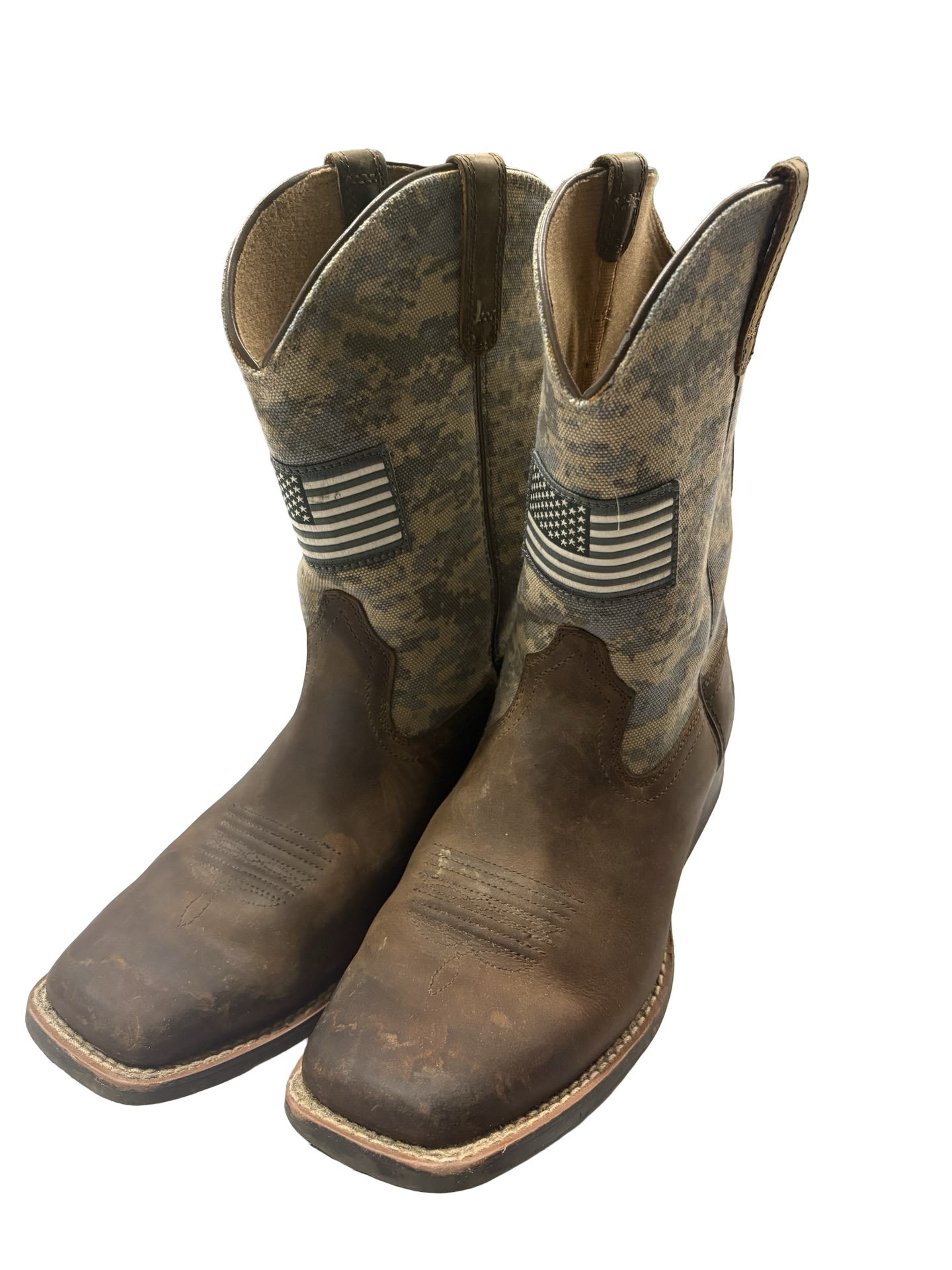 Boys Ariat boots size 5