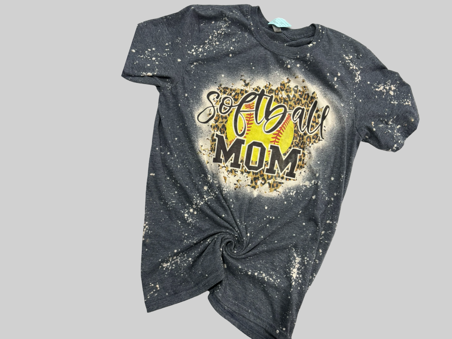Women’s graphic tee size medium