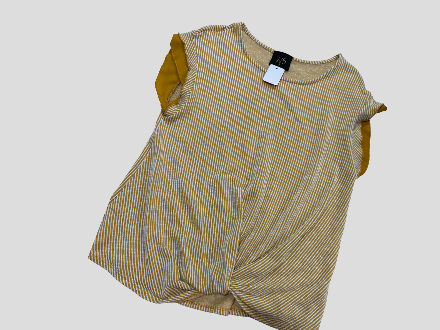 Women’s size medium top