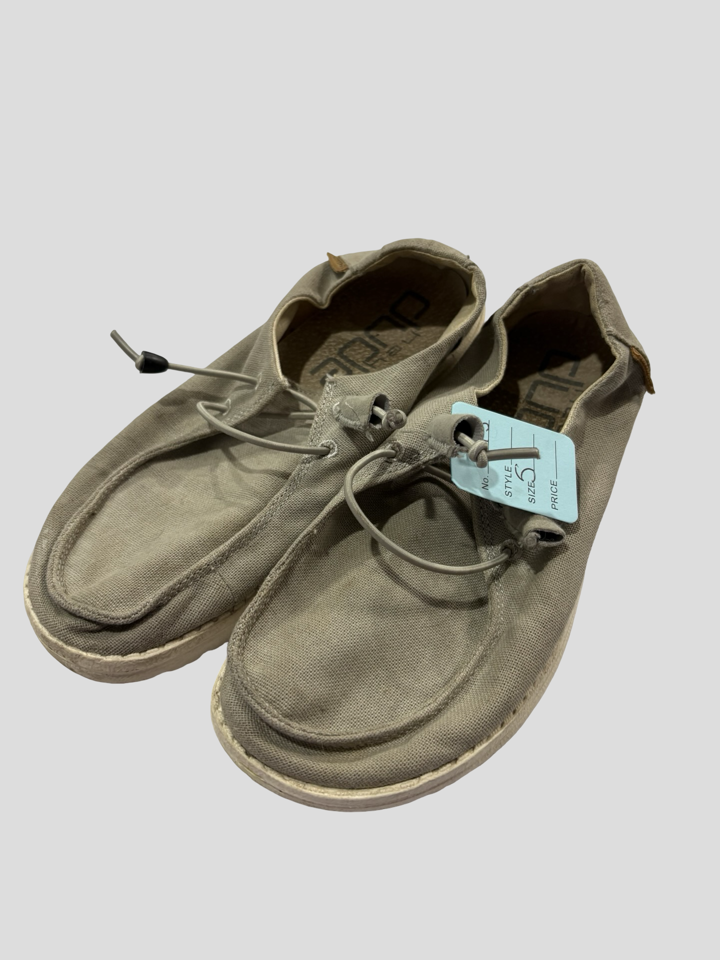 Women’s hey dude size 5