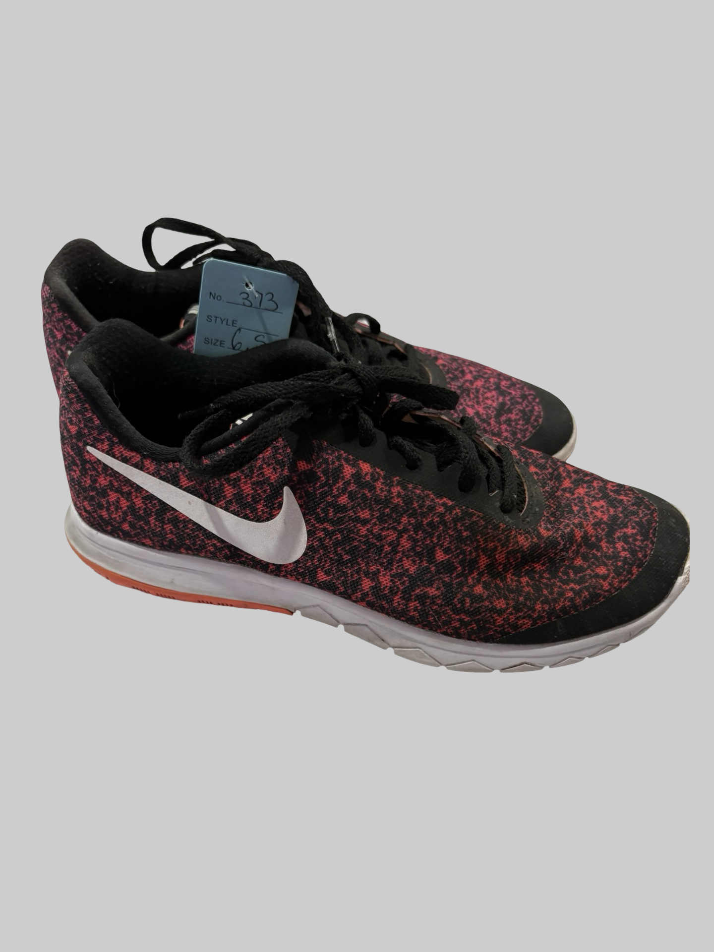 Women’s Nike size 6